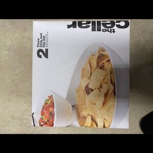 The Cellar White Chip and Dip Set